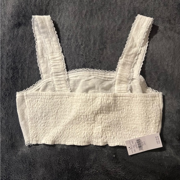 American Eagle Outfitter White lace, crop top Size-S - Picture 2 of 2